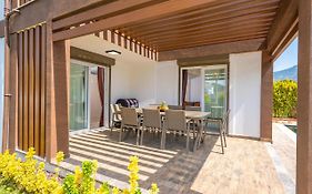 4 Beds, Luxury Holiday Villa In Hisaroenue Oeluedeniz Villa Mia
