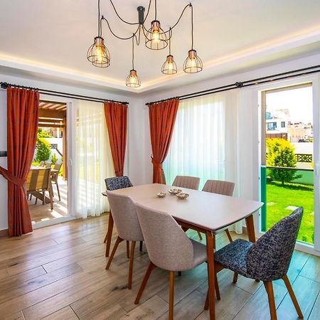 4 Beds, Luxury Holiday Villa In Hisaroenue Oeluedeniz Villa Mia Fethiye Exterior photo