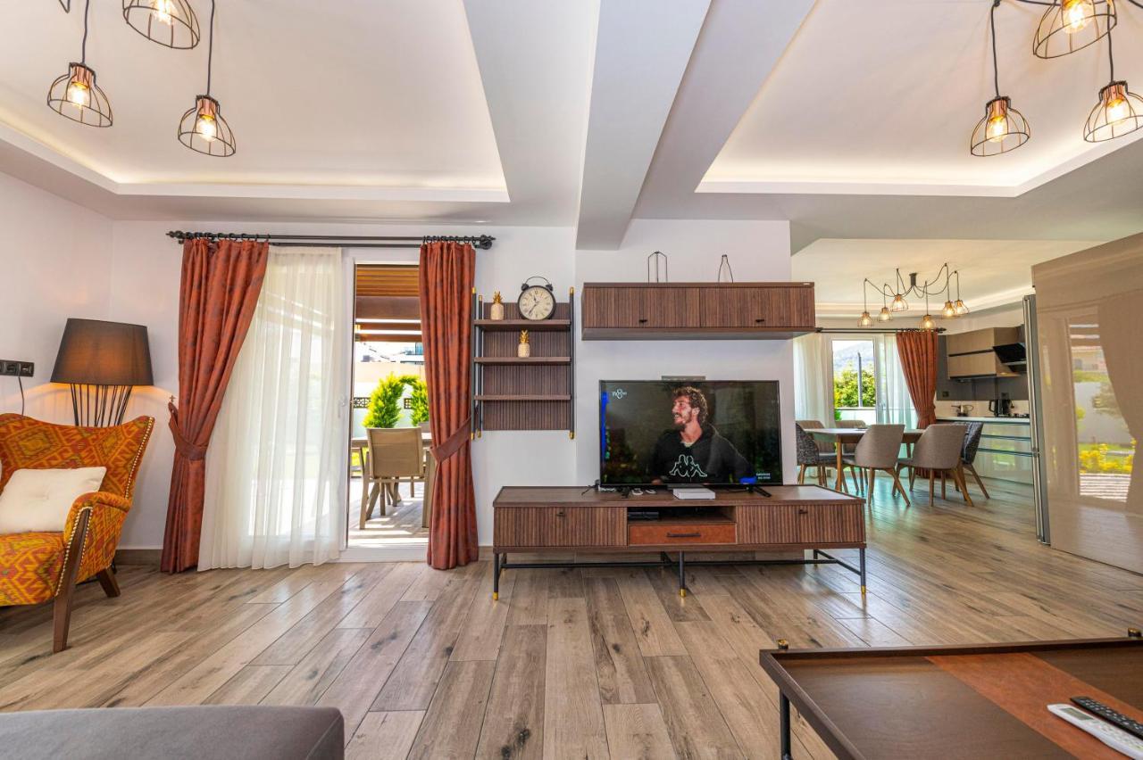 4 Beds, Luxury Holiday Villa In Hisaroenue Oeluedeniz Villa Mia Fethiye Exterior photo